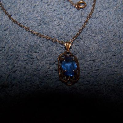 LOT 61 WONDERFUL OLD JEWELRY