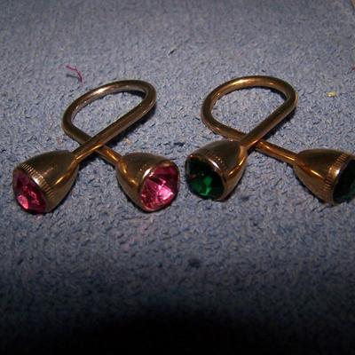 LOT 62 UNIQUE VINTAGE STUFF 2 KEY RINGS ALUMINUM MATCHBOOK COVER PERFUME