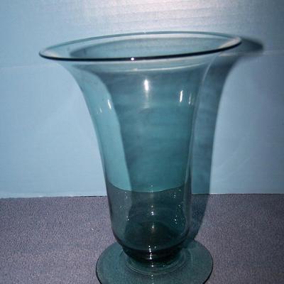LOT 68 FAB MCM VINTAGE ART GLASS 1-SIDE WAYS VASE
