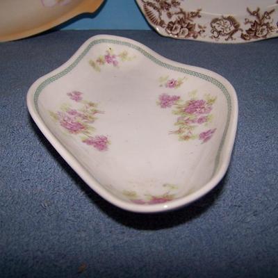 LOT 69 LOVELY OLD CHINA HLC USA/RS GERMANY/LIMOGES plus