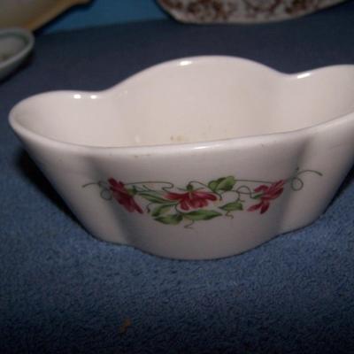 LOT 69 LOVELY OLD CHINA HLC USA/RS GERMANY/LIMOGES plus