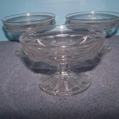 LOT 70 NICE VINTAGE GLASSWARE HEISEY/CANDLEWICK plus
