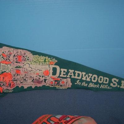LOT 74 GREAT VINTAGE PENNANTS-SOUTH DAKOTA