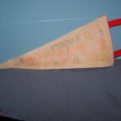 LOT 74 GREAT VINTAGE PENNANTS-SOUTH DAKOTA