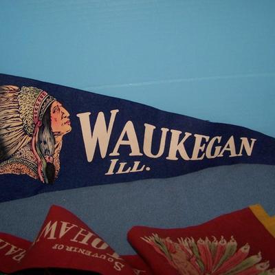 LOT 75 GREAT VINTAGE PENNANTS-WY/MOHAWK/WAUKEGAN plus