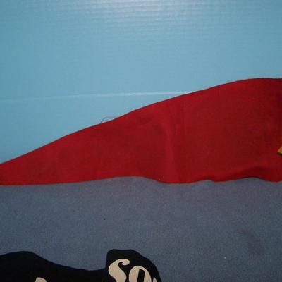 LOT 75 GREAT VINTAGE PENNANTS-WY/MOHAWK/WAUKEGAN plus