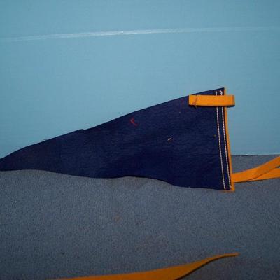 LOT 77 GREAT VINTAGE PENNANTS-SCHOOLS/PLACES