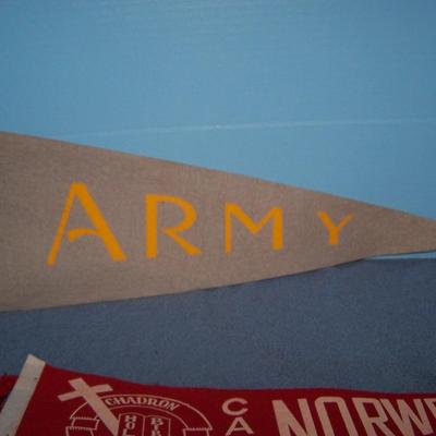 LOT 77 GREAT VINTAGE PENNANTS-SCHOOLS/PLACES