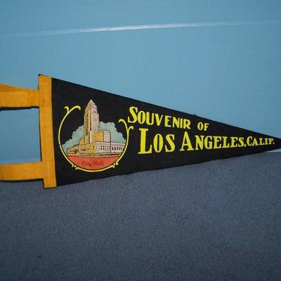 LOT 78 GREAT VINTAGE PENNANTS--CALIFORNIA HOLLYWOOD