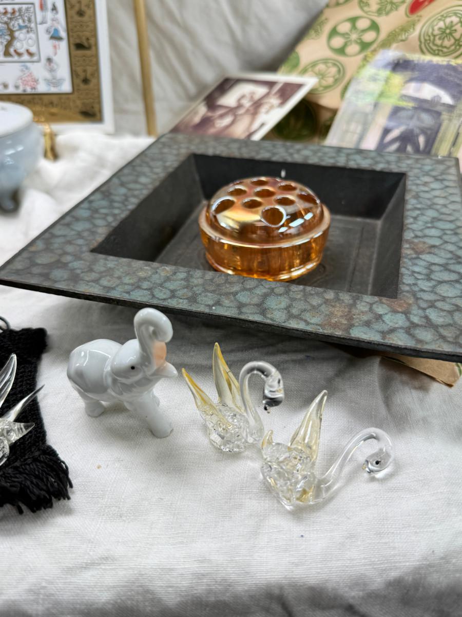 California and Japan collectibles | EstateSales.org