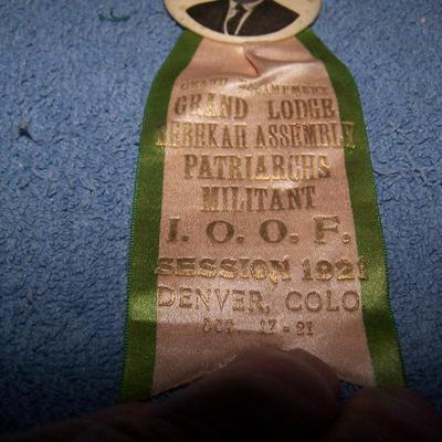 LOT 82 WONDERFUL OLD PINS/RIBBONS--VETERANS/FRATERNAL ++