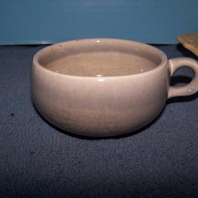 LOT 83 GREAT VINTAGE DINNERWARE