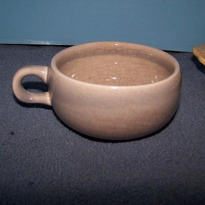 LOT 83 GREAT VINTAGE DINNERWARE