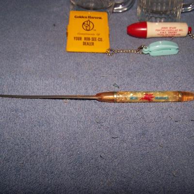 LOT 84 INTERESTING VINTAGE ADVERTISING ITEMS