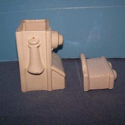 LOT 88 GREAT VINTAGE MCM BRAYTON LAGUNA & TELEPHONE COOKIE/SNACK JARS