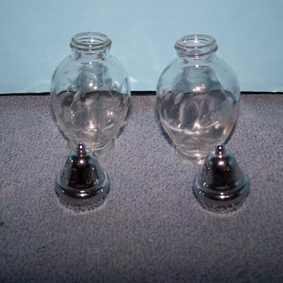LOT 91 LOVELY VINTAGE CRYSTAL SHAKERS--1 PR STERLING TOPS