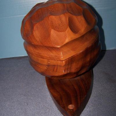 LOT 93 AMAZING VINTAGE MCM GIANT WALNUT NUT BOWL & MALLET