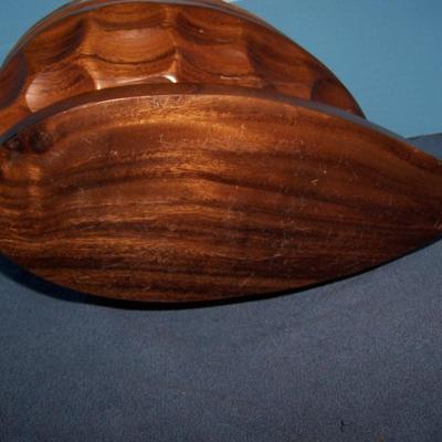 LOT 93 AMAZING VINTAGE MCM GIANT WALNUT NUT BOWL & MALLET