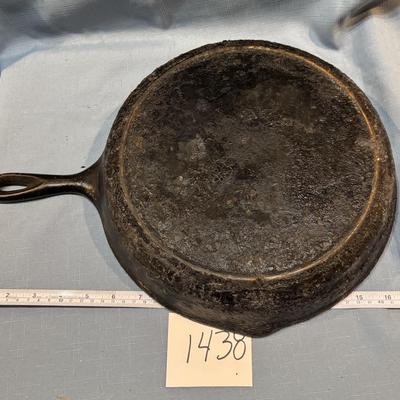 Cast Iron 12” Skilllet