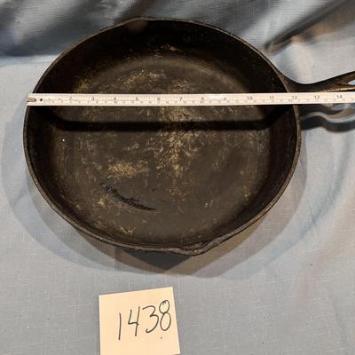 Cast Iron 12” Skilllet