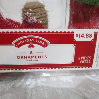 New pkg 8 Christmas ornaments