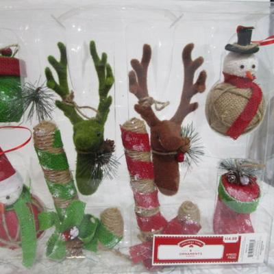 New pkg 8 Christmas ornaments