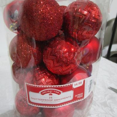 New pkg 26 shatterproof ornaments