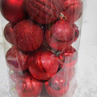 New pkg 26 shatterproof ornaments