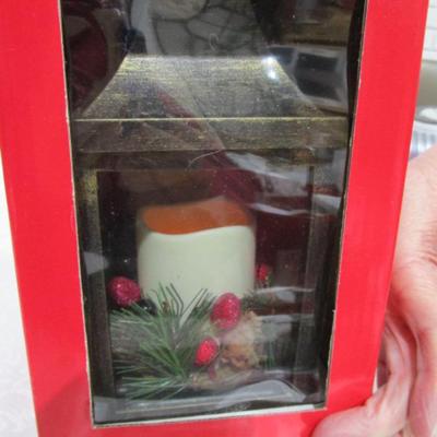 New LED Lantern with Wreath