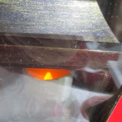 New LED Lantern with Wreath