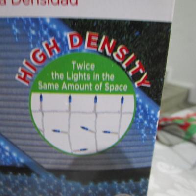 New box 300 high density blue icicle lights indoor/outdoor, 9'
