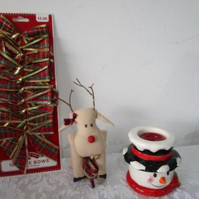New pkg 10 plaid Christmas bows, Snowman candle holder, reindeer décor