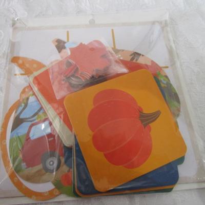 1 pkg Thanksgiving decoration kit and 2 pkgs Snowflake gel clings