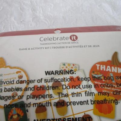 1 pkg Thanksgiving decoration kit and 2 pkgs Snowflake gel clings