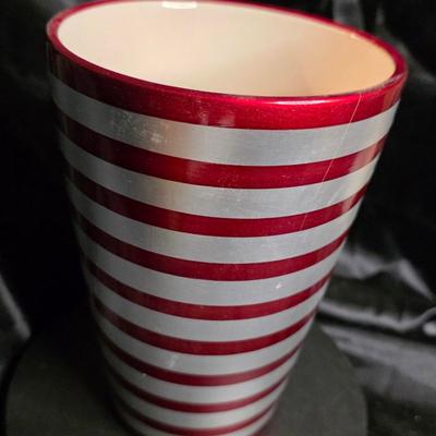 Vintage ProFlowers Candy-Cane Striped Christmas Vase – Pure Holiday Magic in Ceramic