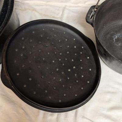 Cast iron Dutch oven 8G1 with lid, roaster frying baskets.