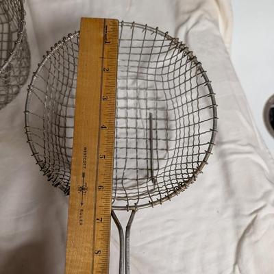 Cast iron Dutch oven 8G1 with lid, roaster frying baskets.