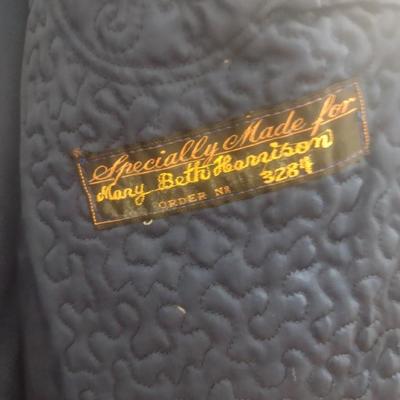 Vintage Harilela's of Hong Kong Ladies Short Sleeve Blazer/Coat- Approx 40" Long