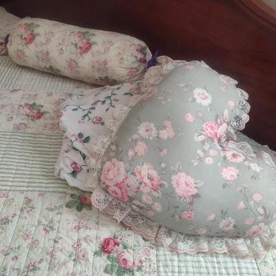 Isabella's Journey King Size Quilted Coverlet with Various Throw Pillows