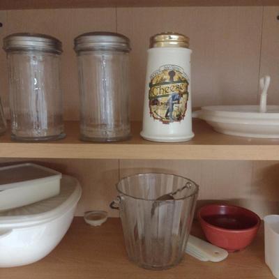 Assorted Kitchen Ware
