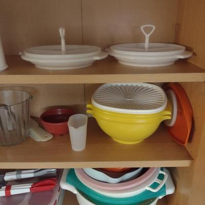 Assorted Kitchen Ware