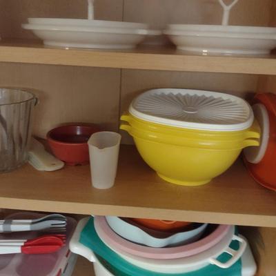 Assorted Kitchen Ware