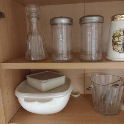 Assorted Kitchen Ware