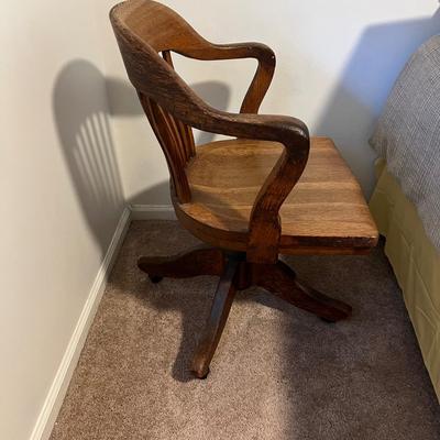 Oak Barrel Back Rolling/Swivel/Tilt Chair (G-RG)