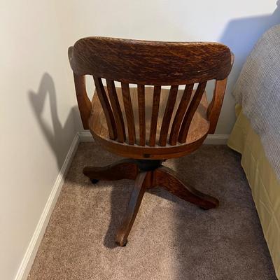 Oak Barrel Back Rolling/Swivel/Tilt Chair (G-RG)