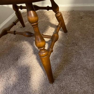 Ethan Allen Heirloom Nutmeg Arm Chair (G-RG)