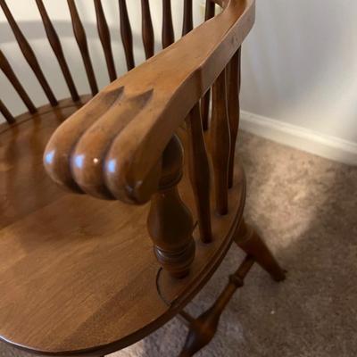 Ethan Allen Heirloom Nutmeg Arm Chair (G-RG)