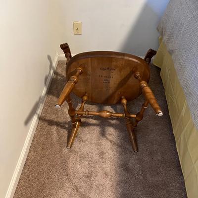 Ethan Allen Heirloom Nutmeg Arm Chair (G-RG)