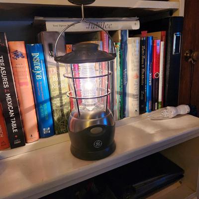 Sale Photo Thumbnail #438: This auction lot is for a GE Emergency/Camping Lantern.  This lantern runs off four D-cell batteries.  Puts out a lot light - useful for camping or when the electric goes out.