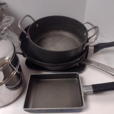 Assorted Cookware